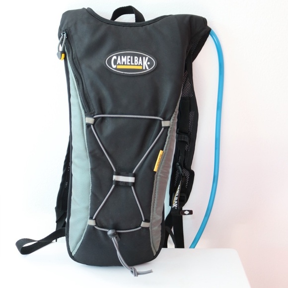 Camelbak Other - CamelBak Classic Hydration Pack Backpack 2L Reservoir Hiking Running w/ Bladder